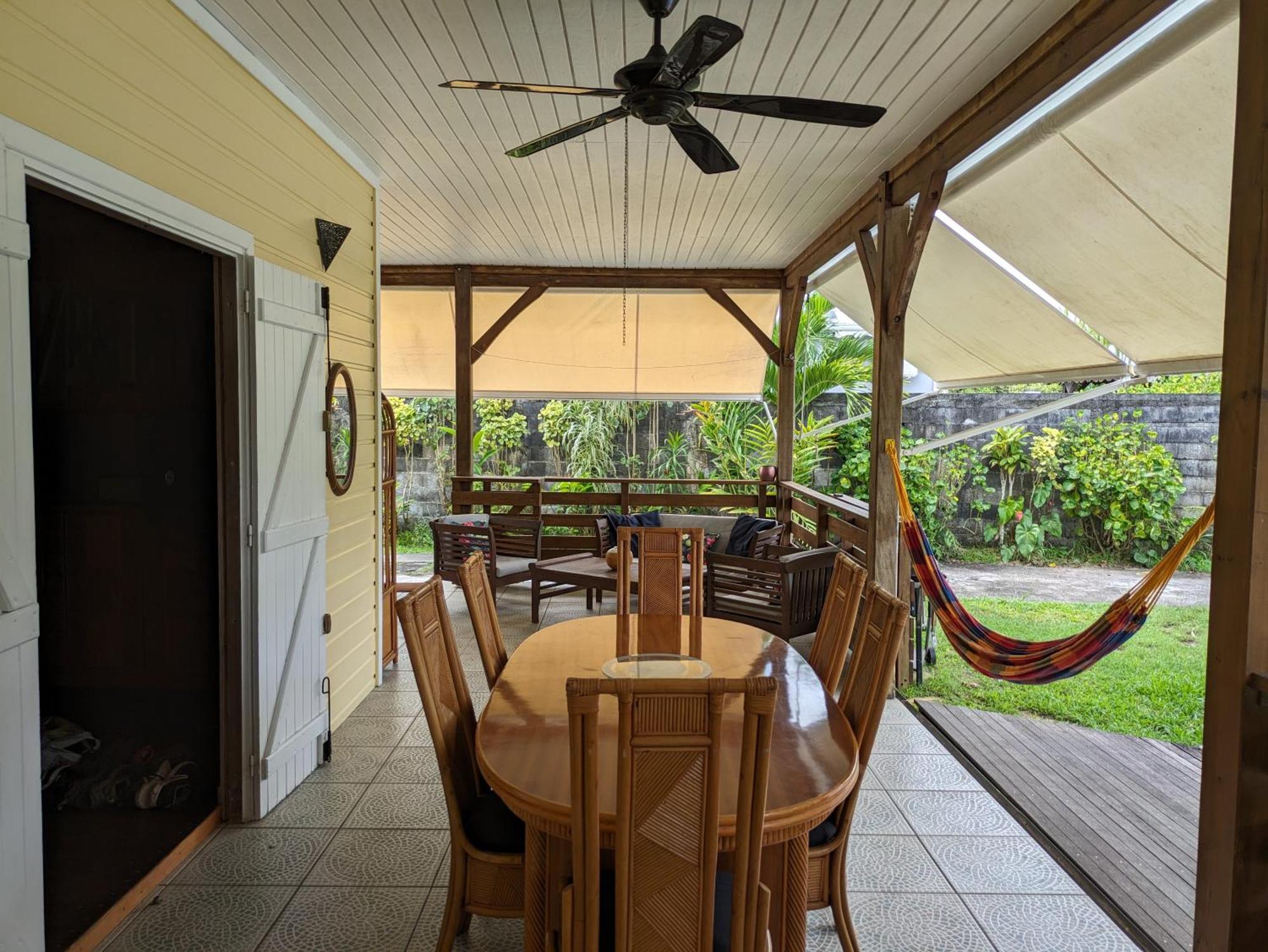 Charmante Villa Creole Climatisee, Jardin Tropical Et Piscine Prives Lamentin Exterior photo